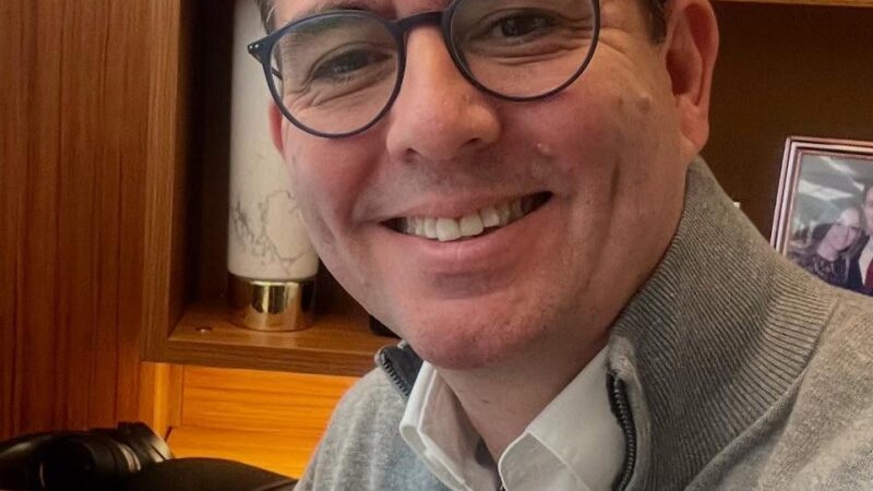 Ex-Prefeito de Santo André vai estudar em Harvard e mira o Senado em 2026