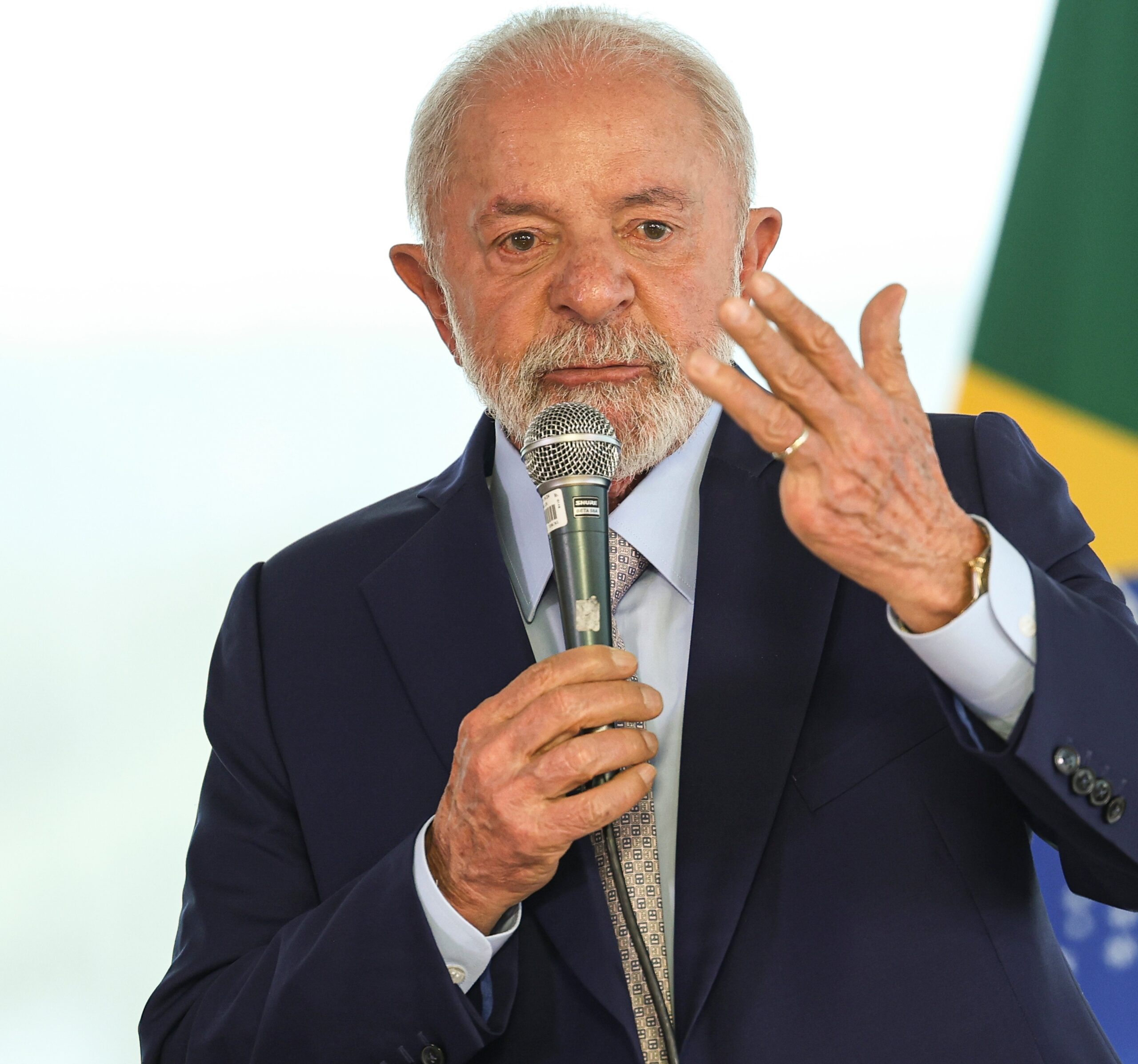 Lula sabota a própria promessa? Entenda a retirada da urgência da isenção do IR