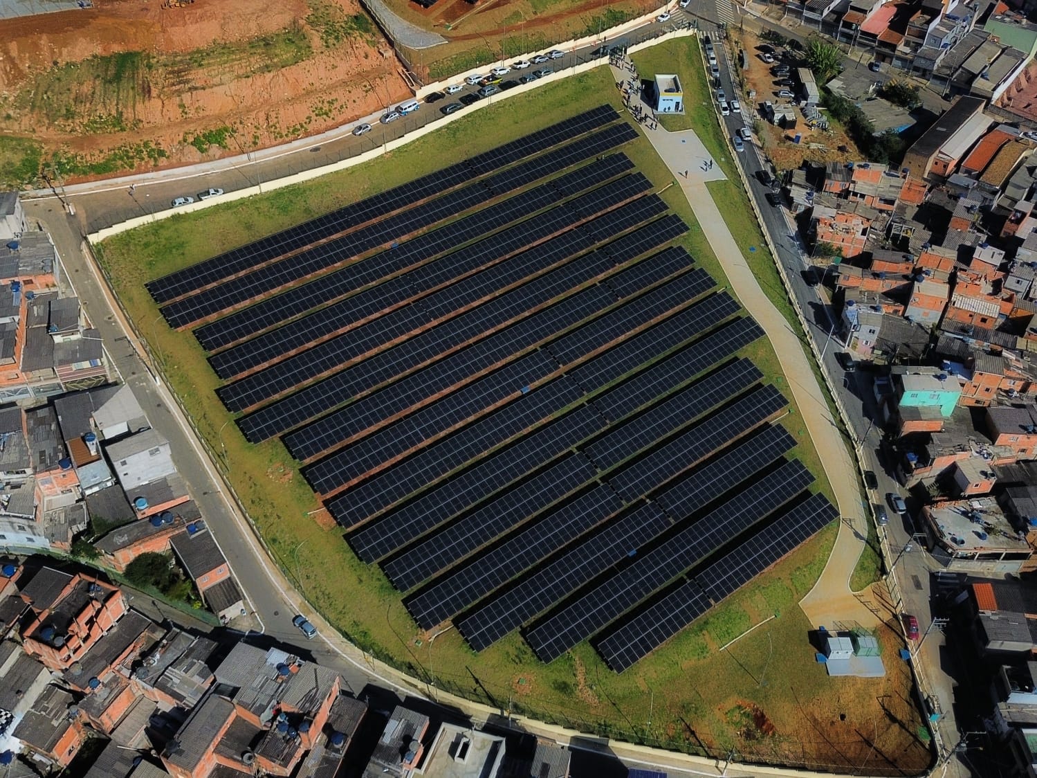 Santo André inaugura terceira usina de energia solar em Cidade São Jorge