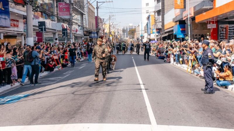 São Bernardo Em Festa: Desfile De 472 Anos Reúne Multidão Nas Ruas