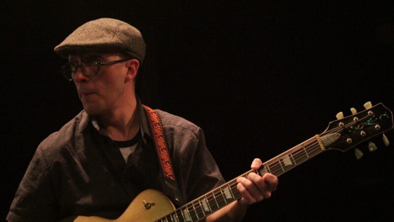 Instante Abc: João Pássaro E Euforia Casual Agitam Santo André