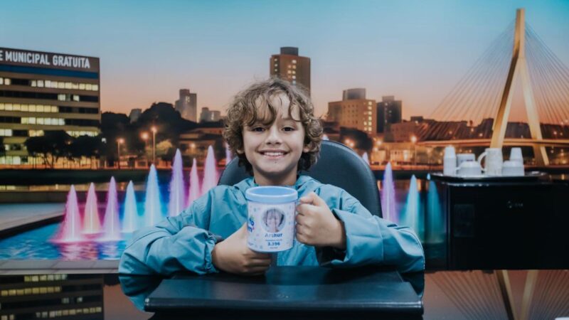 Aos 9 anos, Arthur toma posse como prefeito mirim em São Bernardo e já sonha em ser empresário