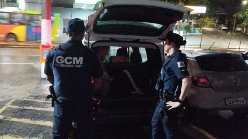 GCM de São Bernardo prende agressor de ex-companheira em bar após perseguição e denúncia na UPA.