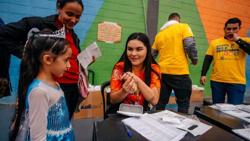 São Bernardo: mais de mil estudantes recebem óculos e ganham futuro melhor