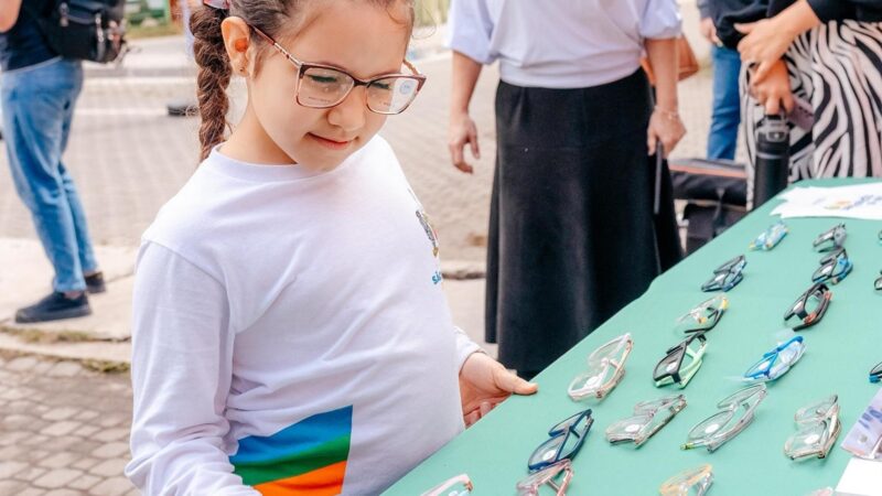 São Bernardo realiza primeira entrega de óculos em projeto que atenderá 50 mil crianças.