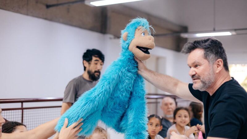 São Bernardo: Autor de ‘O Macaquinho Azul’ inspira crianças a combater o preconceito