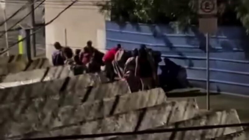 Invasão em Santo André: Prédio da molnar construtora vira alvo do MTST na Vila Assunção